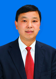 张国江
工会主席，负责学校工会工作